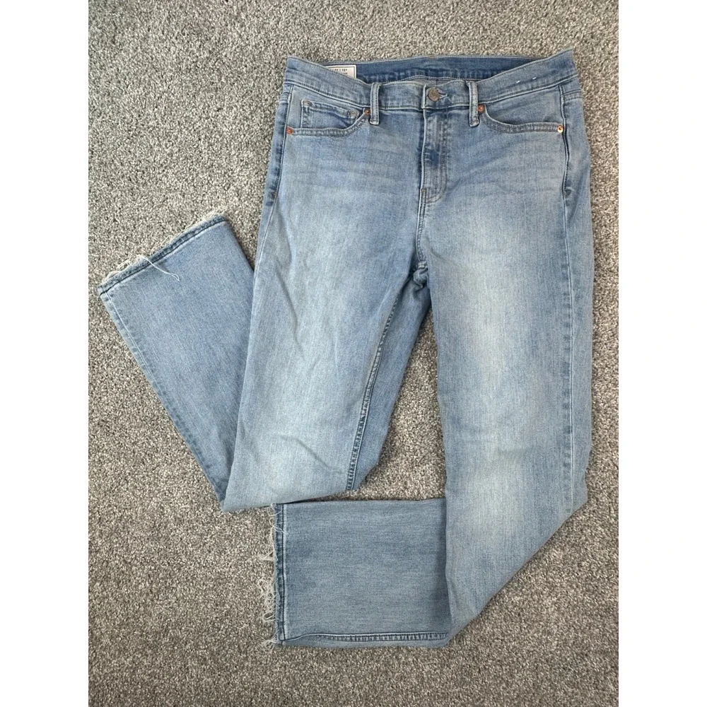 Gap Baby Boot Mid Rise Jeans Size 31 12R Tall Light Wash Raw Hem Stretch Denim - Picture 1 of 9